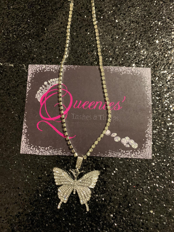BUTTERFLY BLING NECKLACE - SILVER